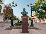 Бюст В.В.Ненашева