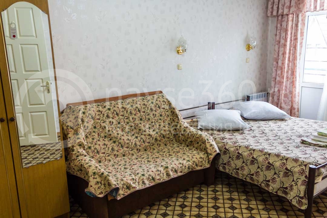 Номер в гостинице Лазурь в Сочи