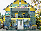 Старые друзья, пансионат