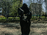 Памятник "Семейные узы"