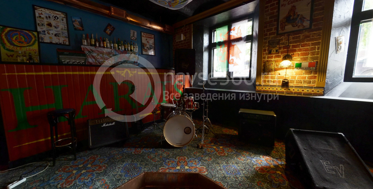 Harat's pub зал №1