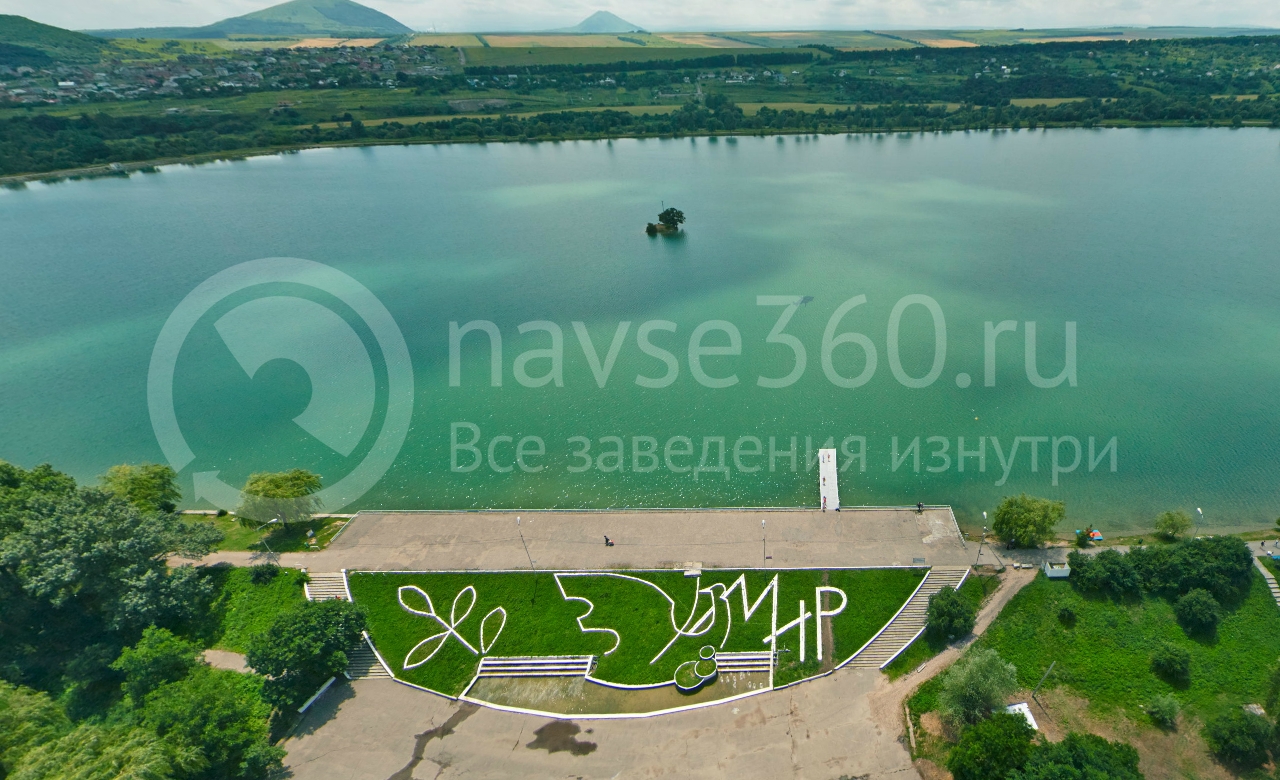 Панорама озера